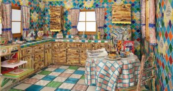 Kitchen, 1991–1996
Beads, plaster, wood and found objects
96 × 132 × 168 inches
by Liza Lou (b. 1969)